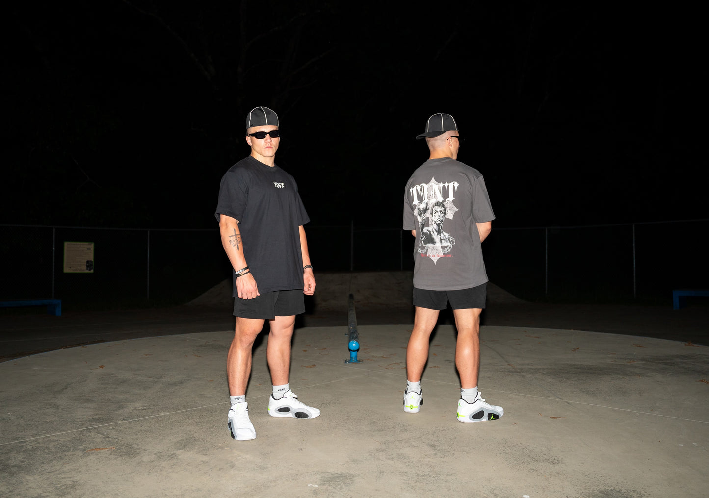 ROCKY OVERSIZED TEE IN BLACK